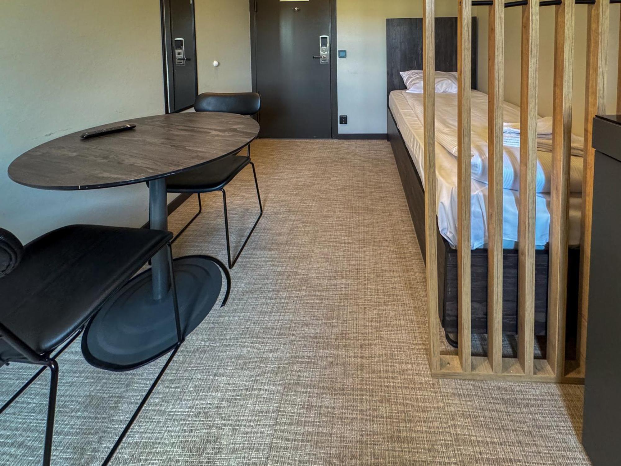 Joenkoeping Hotel Apartments מראה חיצוני תמונה